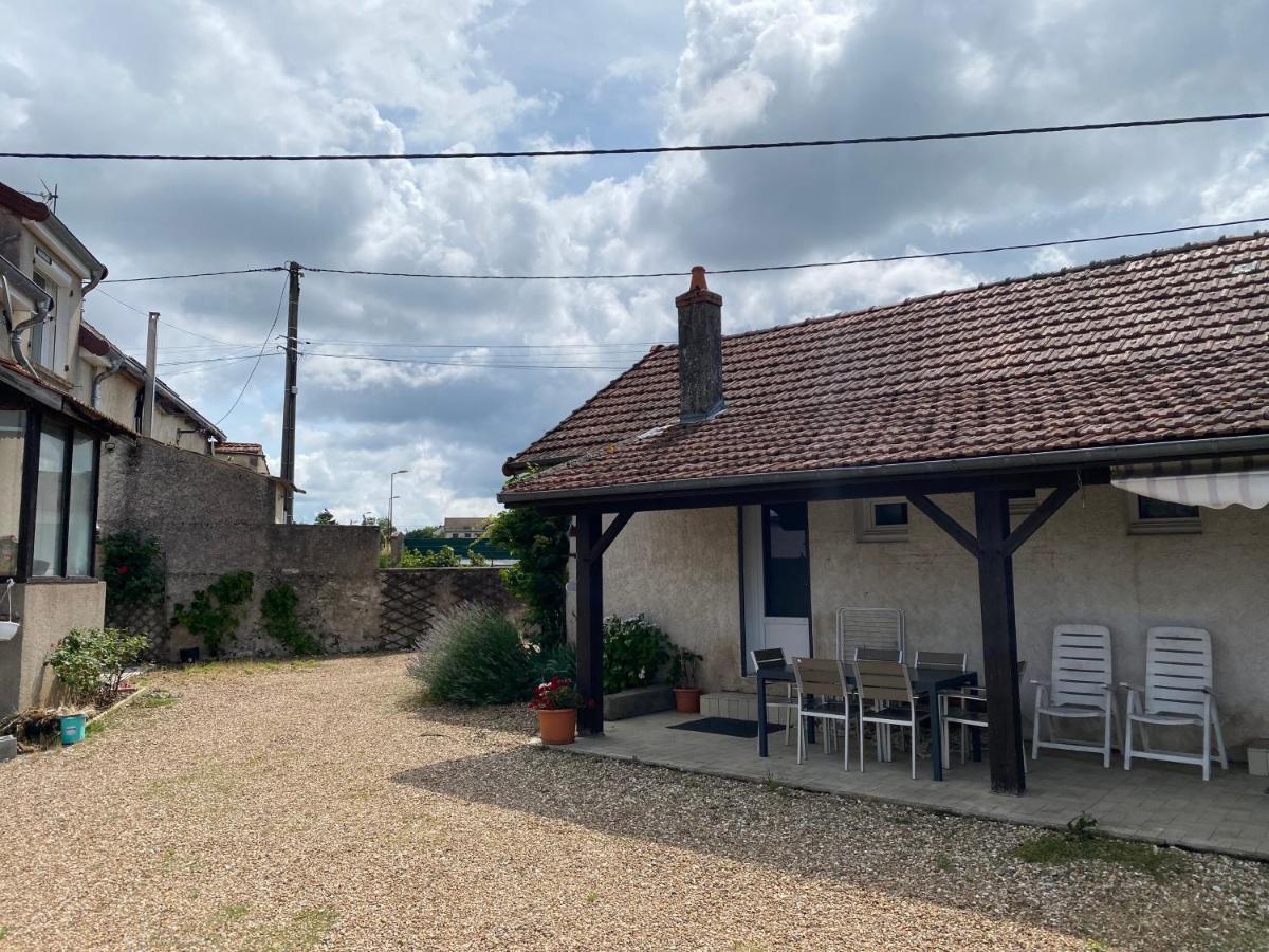 La Petite Maison Villa Toulon-sur-Arroux Bagian luar foto